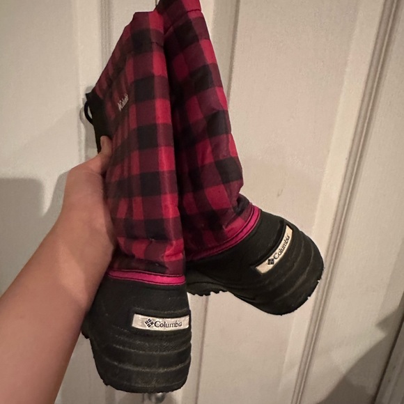 EUC Columbia kids snow boots - Picture 4 of 5